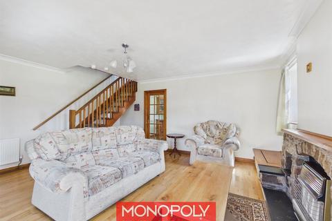 3 bedroom detached house for sale, Llawr Y Dyffryn, Ruthin LL15