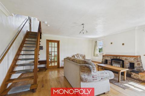 3 bedroom detached house for sale, Llawr Y Dyffryn, Ruthin LL15