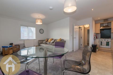 2 bedroom coach house for sale, Doulton Close, Swindon