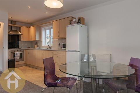 2 bedroom coach house for sale, Doulton Close, Swindon