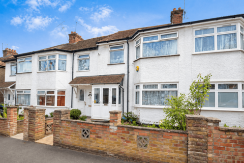 District Road. Wembley, Middlesex HA0