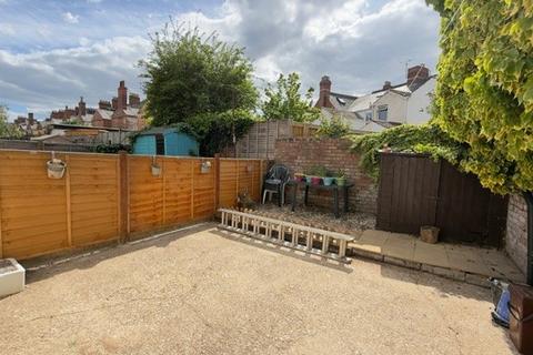 3 bedroom house to rent, Albemarle Road, Taunton, TA1