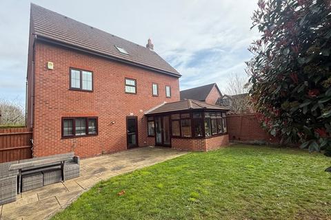 5 bedroom detached house to rent, Upper Wood Close, Shenley Brook End