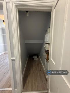 4 bedroom detached house to rent, Victoria Road, Barnet, EN4