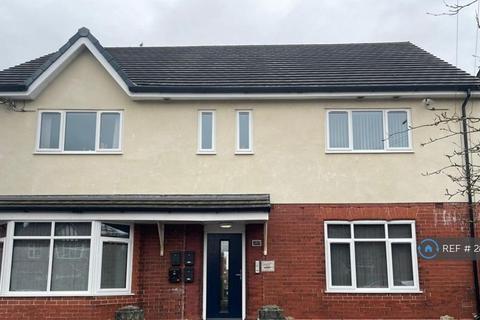 2 bed flat/apartment for rent in Dialstone Lane, Stockport, SK2