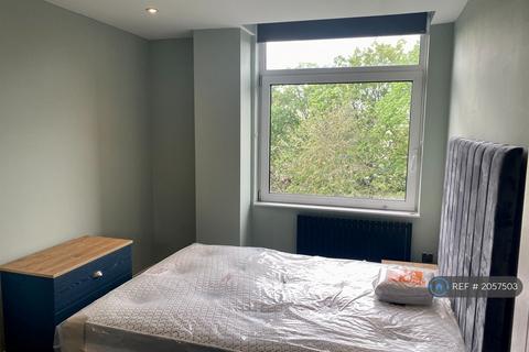 2 bedroom flat to rent, New Bridge House, Chelmsford, CM2