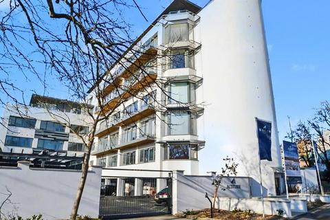 3 bedroom penthouse for sale, Poole