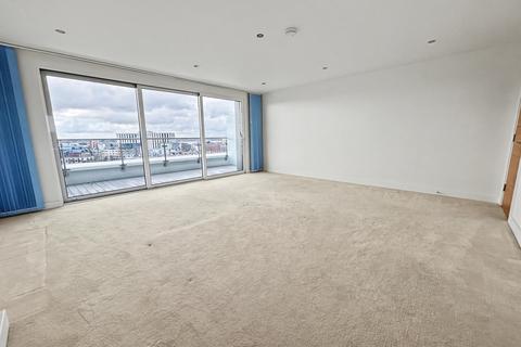 3 bedroom penthouse for sale, Poole