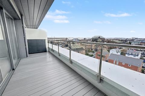 3 bedroom penthouse for sale, Poole