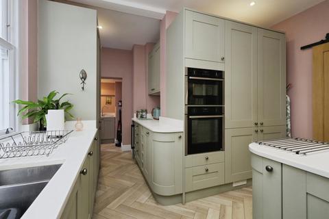 6 bedroom townhouse for sale, Victoria Drive, Eastbourne