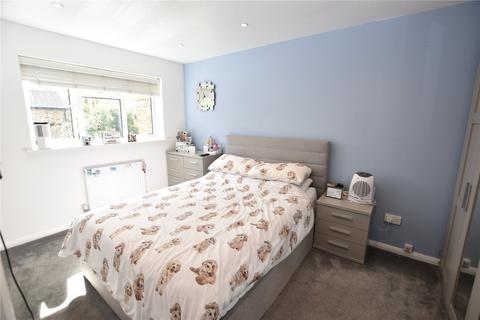 3 bedroom terraced house for sale, Chive Court, Hampshire GU14