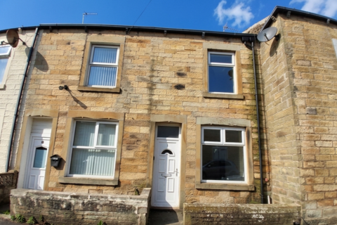 2 bed terraced house for rent in Burnley BB10