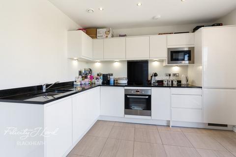 2 bedroom apartment for sale, Bowen Drive, Charlton
