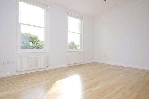 1 bedroom flat to rent, Amhurst Road, Hackney, London, E8