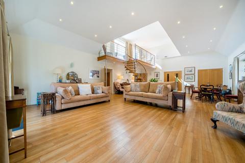 3 bedroom penthouse for sale, Overbury Avenue, Beckenham, BR3