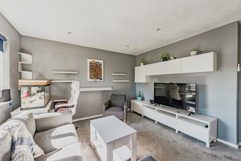 1 bedroom maisonette for sale, Glenview Close, CRAWLEY