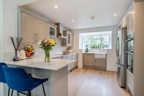 4 bedroom house for sale, Burrows Close, Penn, HP10