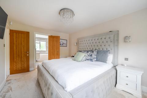 4 bedroom house for sale, Burrows Close, Penn, HP10