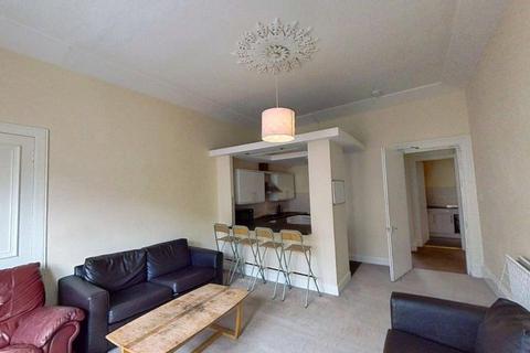 6 bedroom flat to rent, Byres Road, West End, Glasgow, G12