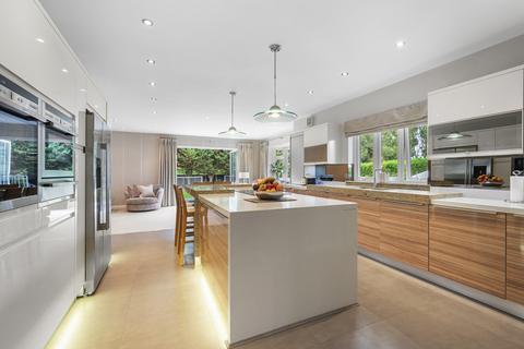 undefined, Mayfield Gardens, Staines-upon-thames, TW18