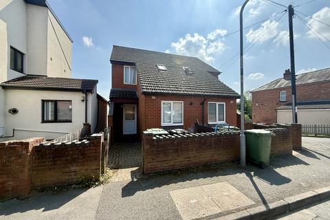 1 bed flat/apartment for rent in Hollymount, Worcester, WR4