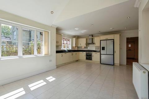 3 bedroom detached house for sale, The Green, Royston