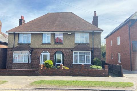 4 bed house for rent in Forty Acres Road, Kent CT2