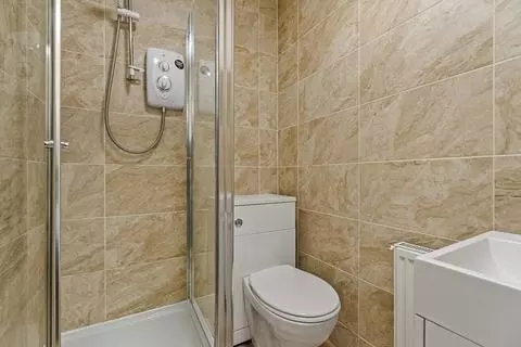 6 bedroom flat share to rent – pohled 3