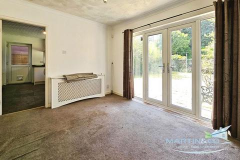 4 bedroom detached house for sale, Riverside, Chadderton OL1