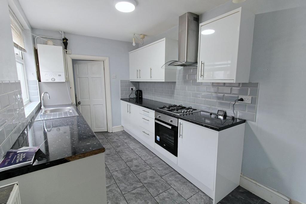House in Leicester, Westcotes - More