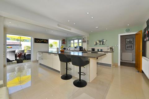 3 bedroom semi-detached house for sale, Grasmere Gardens, Folkestone CT19