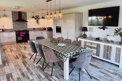 4 bedroom detached bungalow for sale, Yr Angorfa, Llanfairynghornwy, Anglesey, LL65
