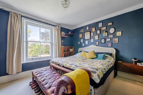1 bedroom flat for sale, Selhurst Road, London, SE25