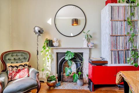 1 bedroom flat for sale, Selhurst Road, London, SE25