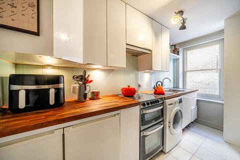 1 bedroom flat for sale, Selhurst Road, London, SE25