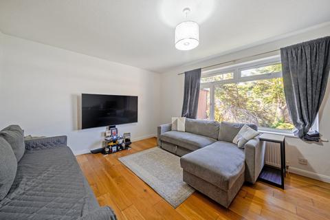 2 bedroom flat for sale, Grand Drive, Raynes Park, London, SW20