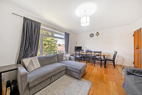 2 bedroom flat for sale, Grand Drive, Raynes Park, London, SW20