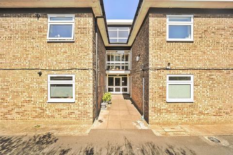 2 bedroom flat for sale, Grand Drive, Raynes Park, London, SW20
