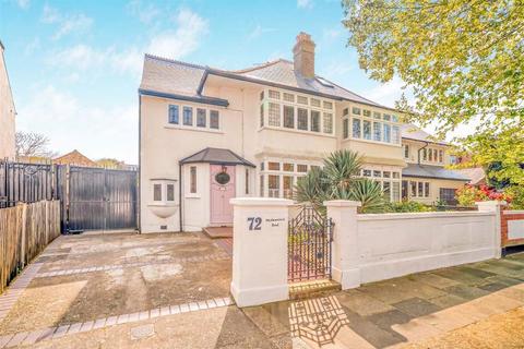 Westmoreland Road, London SW13