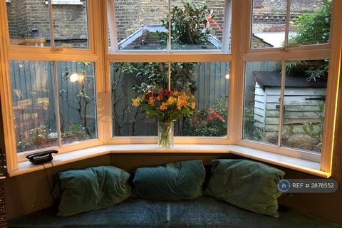 2 bedroom flat to rent, Rosendale Road, London, SE24