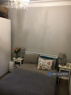 2 bedroom flat to rent, Rosendale Road, London, SE24