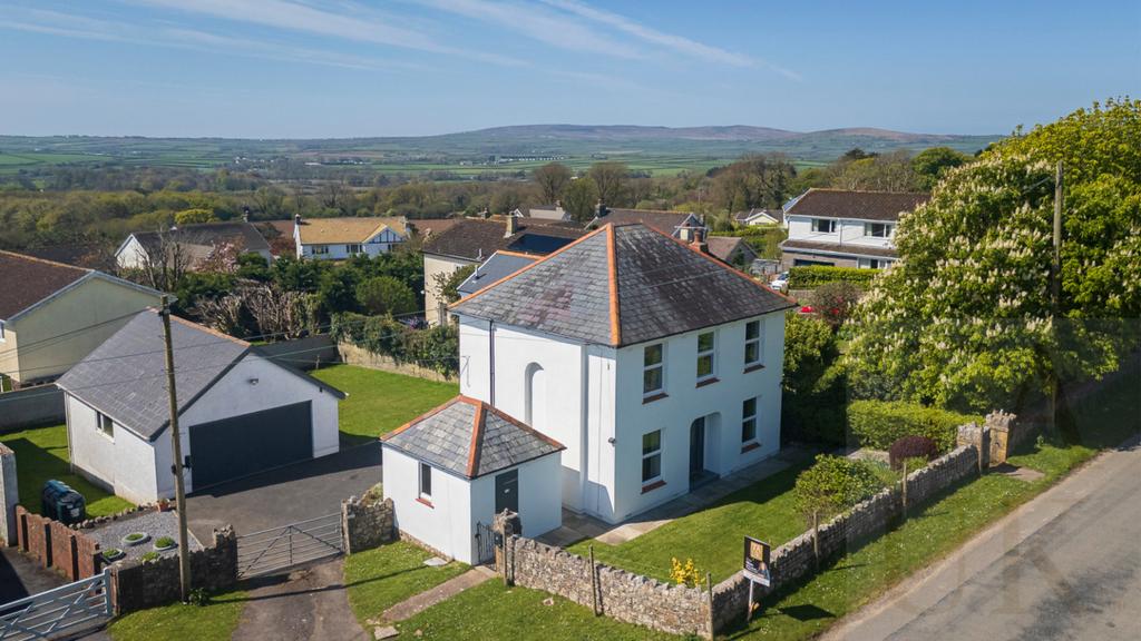 4 bedroom detached house for sale in Swansea on OnTheMarket