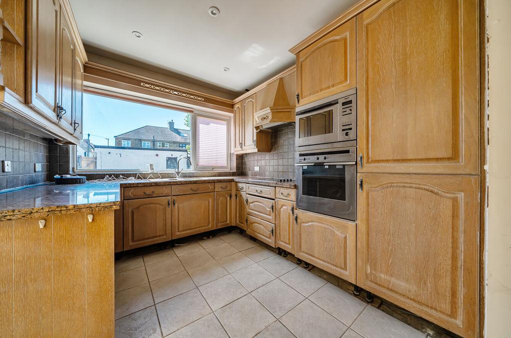 Kitchen diner angle