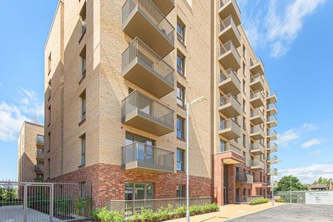3 bedroom flat to rent, Hendon Waterside, Hendon, NW9