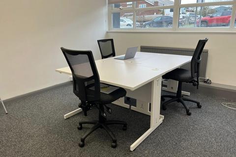 Office to rent, Wilbury Way Hitchin SG4 0TW