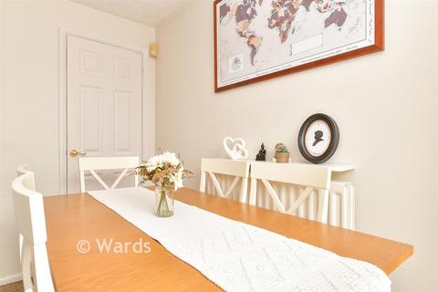 2 bedroom semi-detached house for sale, Rowmarsh Close, Gravesend DA11