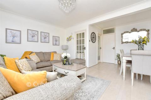 The Lawns, Purley CR8