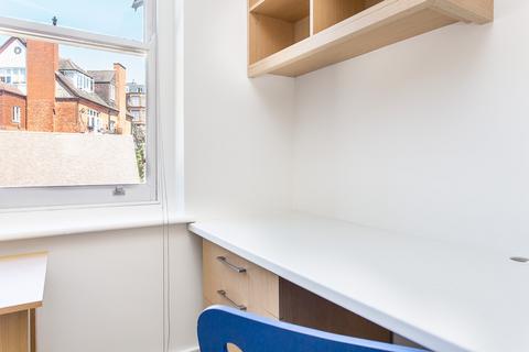 Studio to rent, Finchley Road, London NW3