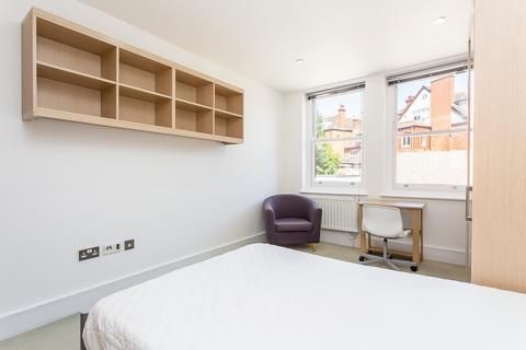 Studio to rent, Finchley Road, London NW3
