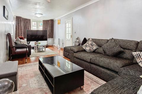 3 bedroom semi-detached house for sale, Tennal Road, West Midlands, B32